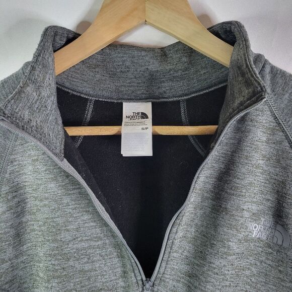The North Face Gray Quarter-Zip Thermal Layer Pullover - Picture 4 of 12